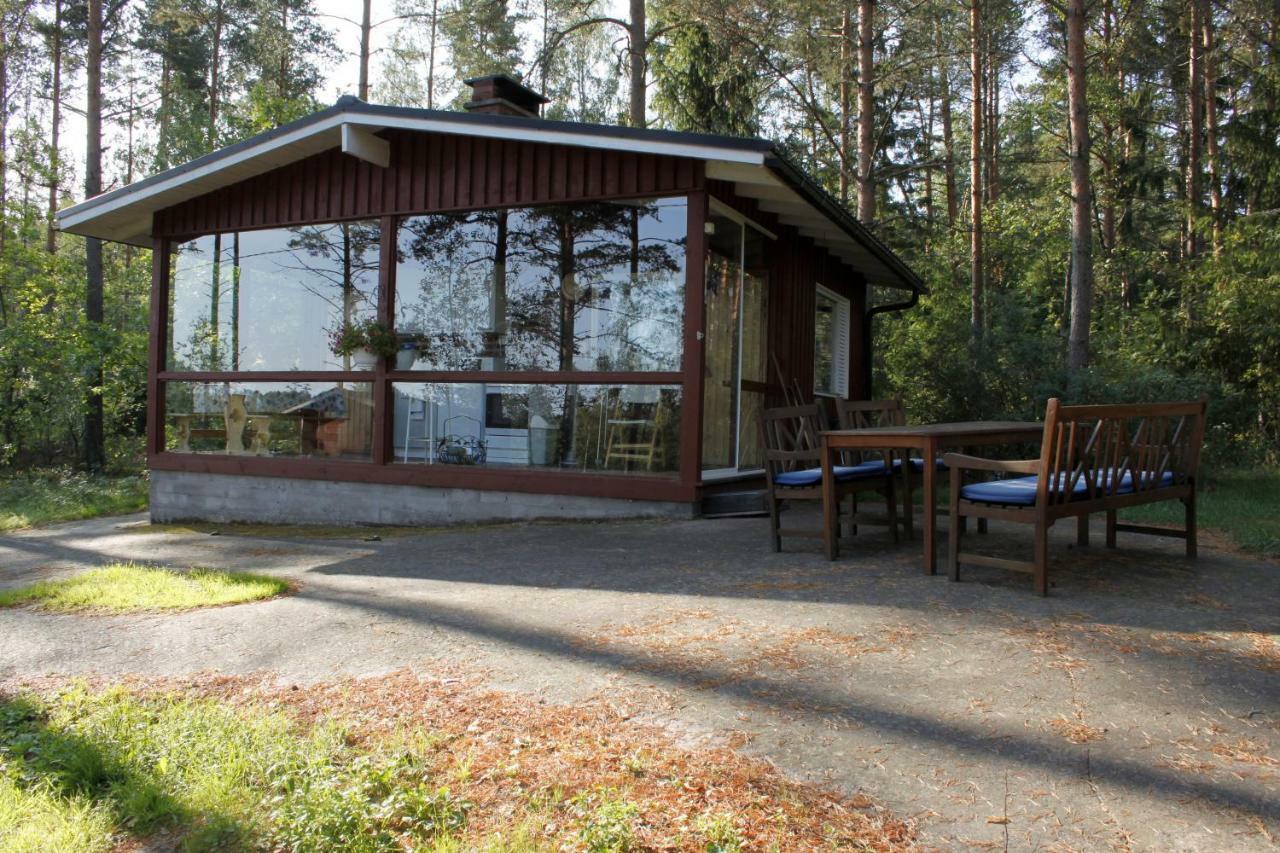 Tamminiemen Lomamoekit Villa Kustavi Exterior photo